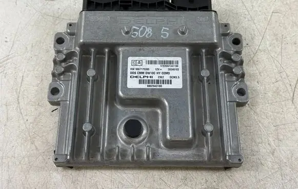 Peugeot 508 Engine control unit/module 9667175380