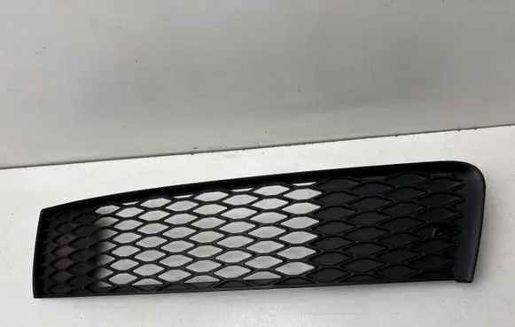 Audi Q7 4L Front bumper lower grill 4L0807697B