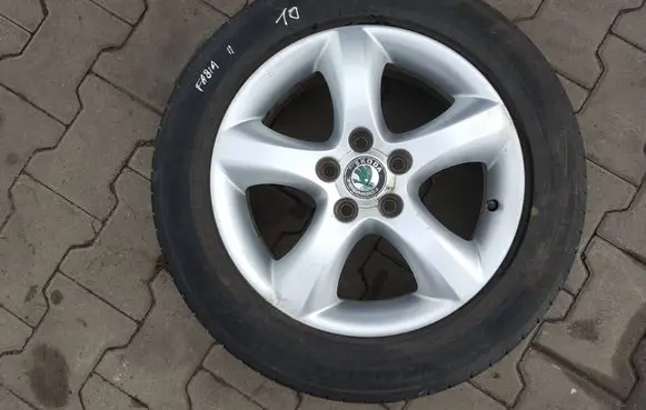 Skoda Fabia Mk2 (5J) R15 alloy rim 5J0601025A