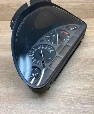BMW 5 E39 Speedometer (instrument cluster) 8375669 110008735