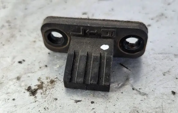 Opel Antara Tailgate/trunk/boot lid buffer 96661369
