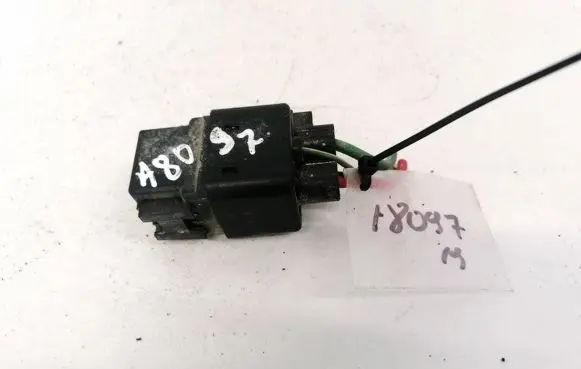 Ford Mondeo MK II Other relay 94VG14N089 C23136J4X43