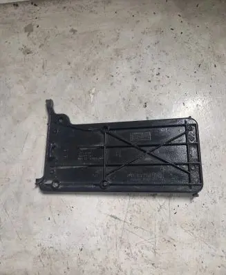 Mercedes-Benz Vito Viano W639 Fuse box cover A6395450103