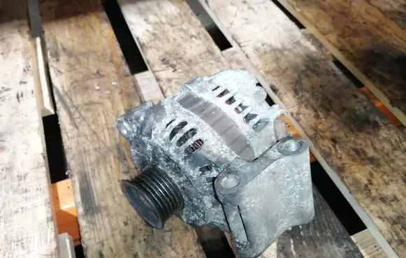 Mazda 2 Generator/alternator 2S6T10300DB