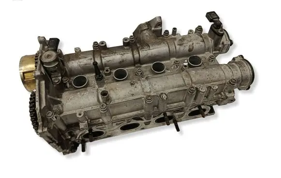 Volkswagen Jetta VI Engine head 03C103358BA