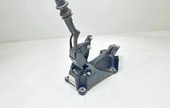 Nissan Qashqai Gear shifter/selector JD500 50124971 11106