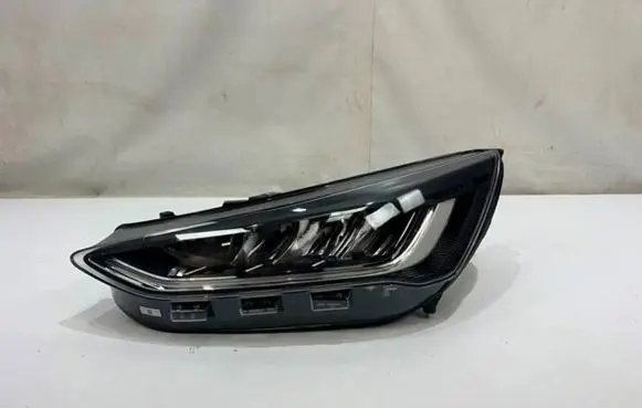 Ford Focus Headlight/headlamp