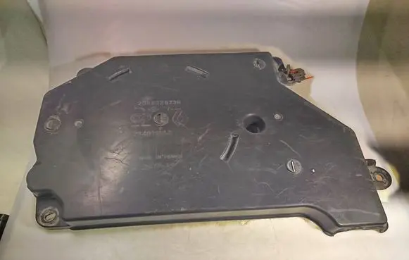 Renault Master III Other exterior part 208S32873R 7340110AA