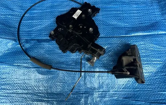 Volkswagen Multivan T5 Sliding door lock 7E0843654E 1515010 110911