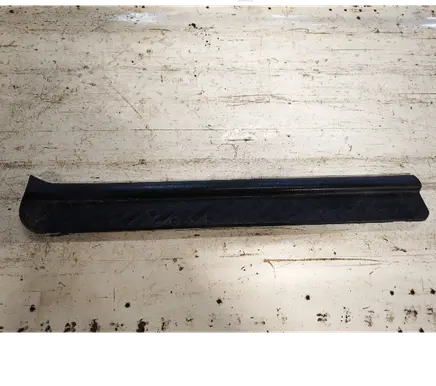 Nissan Terrano Front sill trim cover 769520F000