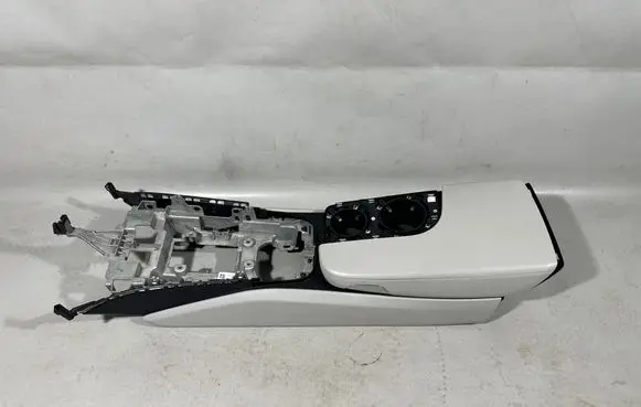 Porsche Panamera (971) Armrest 971863239K 971863239KOL8 971867165ADOL8