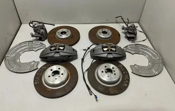 BMW X7 G07 Brake discs and calipers set 6880078 6880077