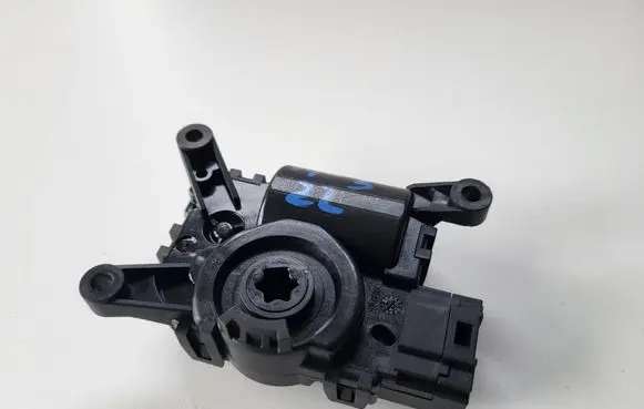 Audi A3 8Y A/C air flow flap actuator/motor 