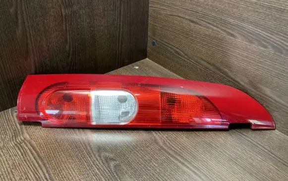 Renault Kangoo I Rear/tail lights 8200150620