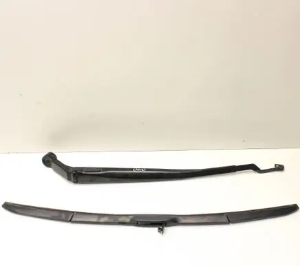 Toyota Camry VIII XV70 Windshield/front glass wiper blade 