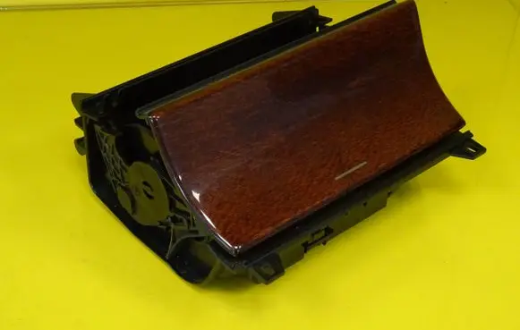 Car ashtray