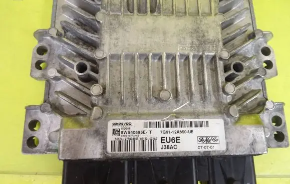 Ford Mondeo MK IV Engine control unit/module 7G9112A650UE 5WS40595ET