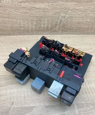 Volkswagen PASSAT B6 Comfort/convenience module 3C0937049J S1301