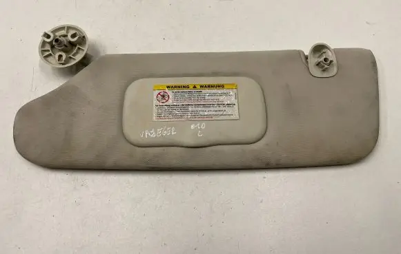 Sun visor