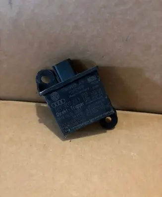 Porsche Cayenne (92A) Tire pressure sensor 7PP907283 53201448 BEB0001