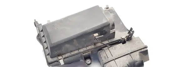 Volvo S40, V40 Air filter box 30887040 3732370