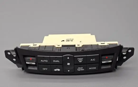 Honda Accord Climate control unit D08Y4