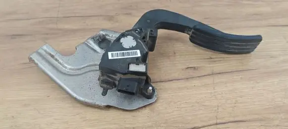 Dacia Lodgy Accelerator throttle pedal 180023122R 673253785R