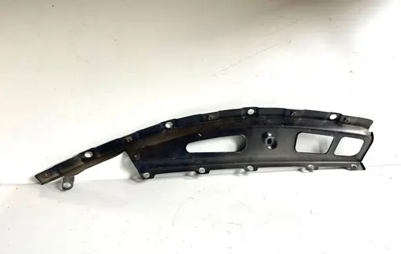 Maserati GranTurismo Fender mounting bracket 15075104