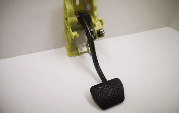 BMW 6 E63 E64 Brake pedal 6760834