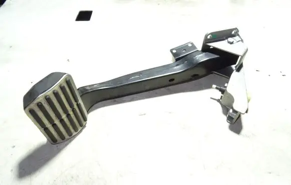Volkswagen Phaeton Brake pedal 3D1721196D