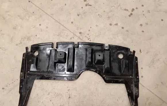 Mitsubishi Colt Engine splash shield/under tray MR575339 44590