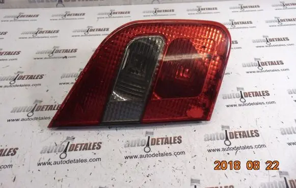 Mitsubishi Carisma Tailgate rear/tail lights 151209