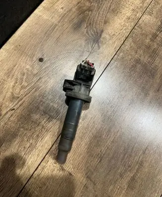 High voltage ignition coil