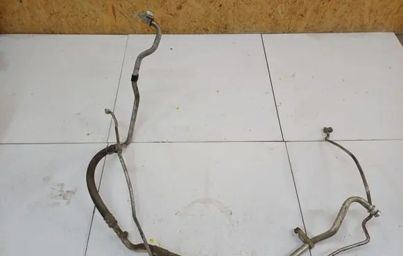 Nissan Almera Tino Air conditioning (A/C) pipe/hose 