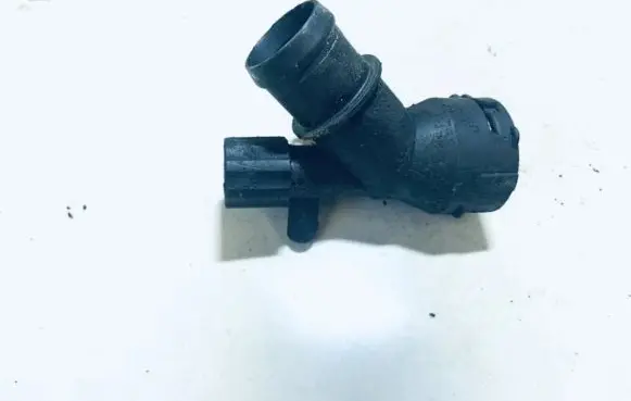 Volkswagen Touran I Engine coolant pipe/hose 1k0122291d