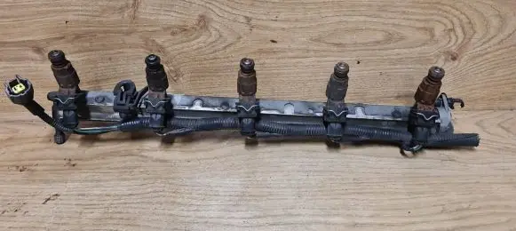Volvo V50 Fuel injectors set 0261230110 30756097