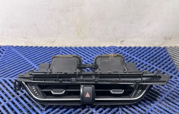 Toyota C-HR I Dash center air vent grill 55670F4020