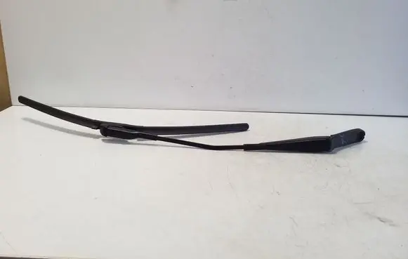 Audi Q3 8U Front wiper blade arm 8U2955408