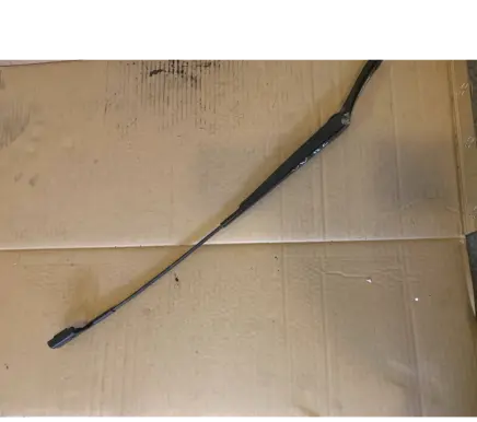 Volkswagen PASSAT B6 Front wiper blade arm 3C1955410B