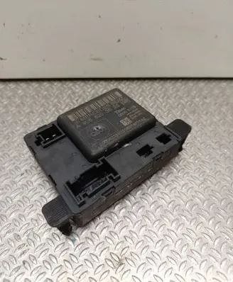 Volkswagen Crafter Door control unit/module A9068203526 00005228