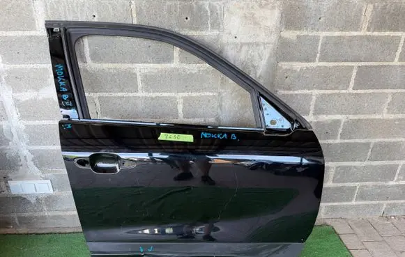 Opel Mokka B Front door