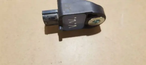 Subaru Forester SJ Airbag deployment crash/impact sensor 98237YC010
