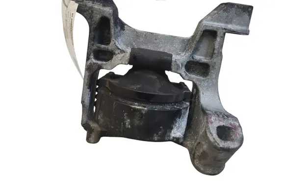 Mazda 6 Engine mount bracket K1442