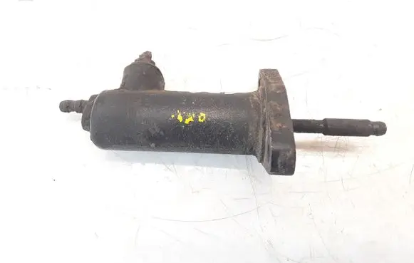 Mercedes-Benz W123 Clutch slave cylinder 