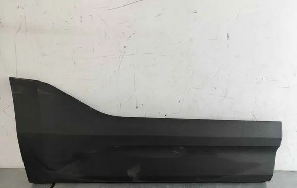 Volvo XC40 Rear door trim (molding) 31448319 32409187