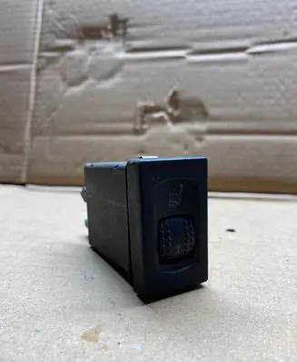Volkswagen PASSAT B5 Seat heating switch 3B0963563A