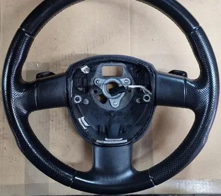 Audi A3 S3 8P Steering wheel