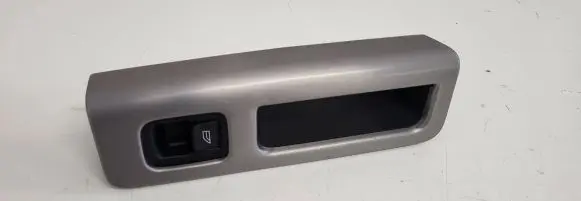 Volvo V50 Electric window control switch 8663813 2802052006