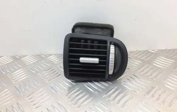 Porsche Cayenne (9PA) Dashboard side air vent grill/cover trim 7L5819704A