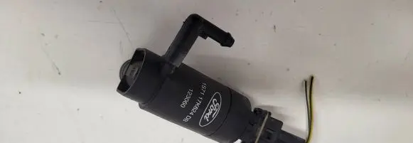 Ford Mondeo Mk III Windscreen/windshield washer pump 1S7117K624DB